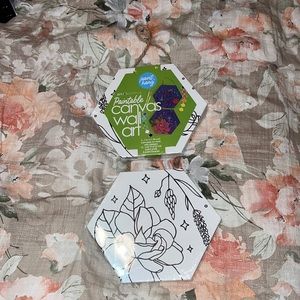 Paintable canvas wall art